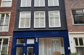 Amsterdam Lily Apartment
