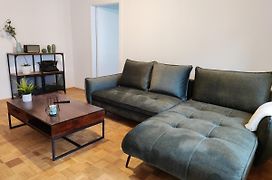 Zen Apartments - Exklusive Suite - Luxus - Boxspringbett