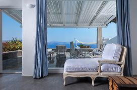 Andronis Luxury Suites