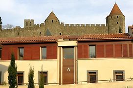 Adonis Carcassonne