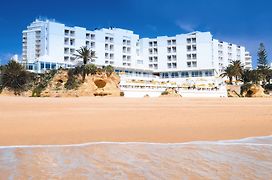 Holiday Inn Algarve - Armacao De Pera, An Ihg Hotel