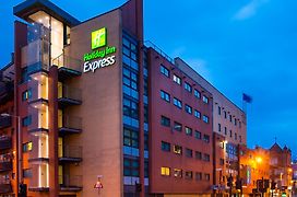 Holiday Inn Express - Glasgow - City Ctr Riverside, An Ihg Hotel