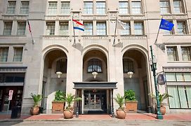 Hilton New Orleans / St. Charles Avenue