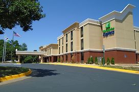 Holiday Inn Express Hotel & Suites Midlothian Turnpike, An Ihg Hotel