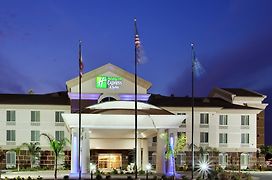 Holiday Inn Express & Suites Dinuba West, An Ihg Hotel
