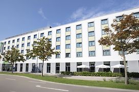 Holiday Inn Express Augsburg, An Ihg Hotel