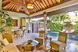 Disini Luxury Spa Villas-Chse Certified