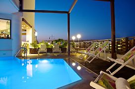Steris Elegant Beach Hotel&Apartments