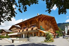 Hotel Gstaaderhof - Alpine tradition Young spirit