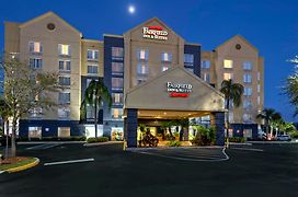 Fairfield Inn And Suites By Marriott Orlando Near Universal Orlando