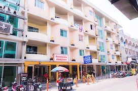 Mosaik Apartment Pattaya Exterior photo