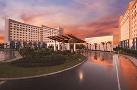 Universal'S Endless Summer Resort - Dockside Inn And Suites