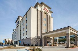 Hampton Inn & Suites Dallas-Central Expy/North Park Area