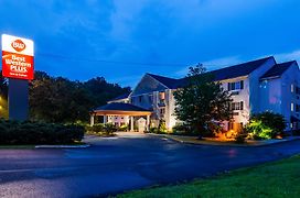 Best Western Plus Berkshire Hills Inn&Suites