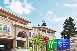 Holiday Inn Express Hotel & Suites Santa Cruz, An Ihg Hotel