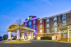Holiday Inn Express Hotel & Suites Kansas City - Grandview, An Ihg Hotel