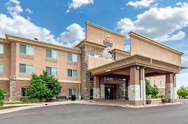 Comfort Inn & Suites Brighton Denver Ne Medical Center