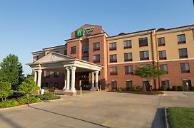 Holiday Inn Express Hotel & Suites Clinton, An Ihg Hotel