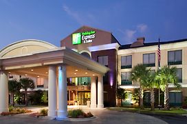 Holiday Inn Express & Suites Florence I-95 & I-20 Civic Ctr, An Ihg Hotel