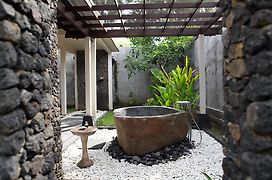 Kajane Tulamben Bali