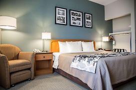 Sleep Inn & Suites Davenport - Quad Cities