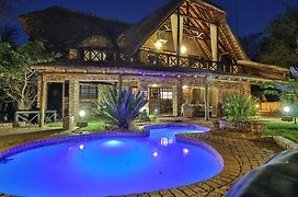 Kruger Riverside Lodge - No Load-Shedding