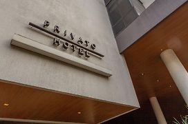 Privato Quezon City - Multiple Use Hotel