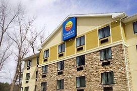 Comfort Inn & Suites Brattleboro I-91