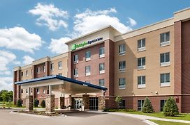 Holiday Inn Express & Suites St. Louis - Chesterfield, An Ihg Hotel