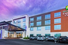 Holiday Inn Express & Suites - Milledgeville, An Ihg Hotel