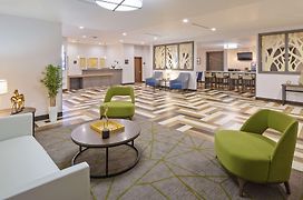 Best Western Green Oaks Inn