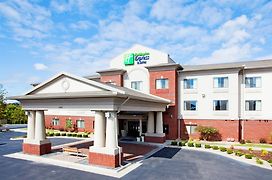 Holiday Inn Express & Suites Rocky Mount Smith Mountain Lake, An Ihg Hotel