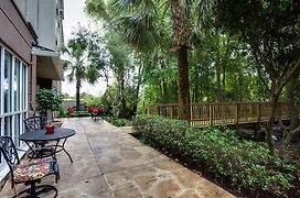 Holiday Inn Express Hotel & Suites Charleston-Ashley Phosphate, An Ihg Hotel