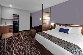 Microtel Inn & Suites By Wyndham College Station