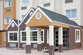 Microtel Inn & Suites By Wyndham Charleston