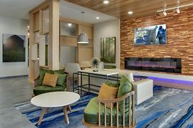 Fairfield Inn And Suites By Marriott Houston Brookhollow