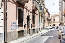 Vecchio Bastione B&B • unico ambiente • Catania •