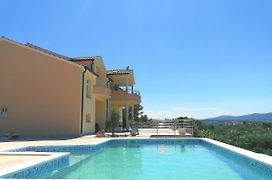 Villa Scolopax Rusticola Skradin With Heated Pool
