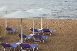 Giannoulis – Santa Marina Beach Hotel