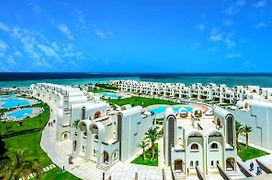 Gravity Hotel & Aqua Park Sahl Hasheesh Families And Couples Only