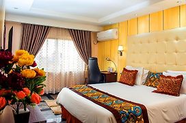 Golden Tulip Garden City Hotel - Rivotel