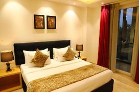 Hotel Malbork Inn Rajouri Garden Delhi - Couple Friendly Local Ids Accepted