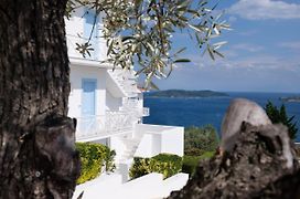 Oniro Skiathos