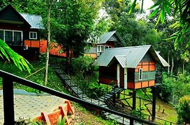 Santhi Hill View Resort