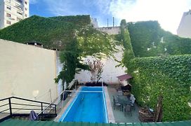 Habitaciónes en Casa con piscina en Palermo