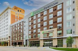 Holiday Inn Express & Suites - Lincoln Downtown , An Ihg Hotel