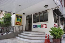Crown Bts Nana Hotel