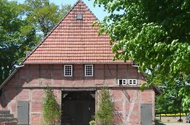 Altes Backhaus Bauernhof Vogel