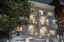 Splendid Shubham Serviced Apartments