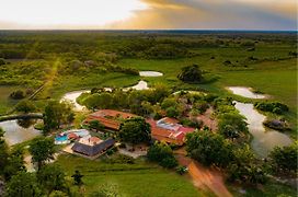 Pousada Araras Pantanal Eco Lodge